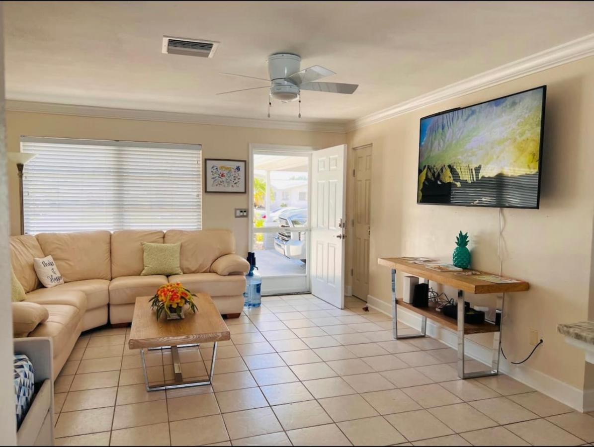 Cheerful Home With Two Bedrooms Cape Coral Buitenkant foto