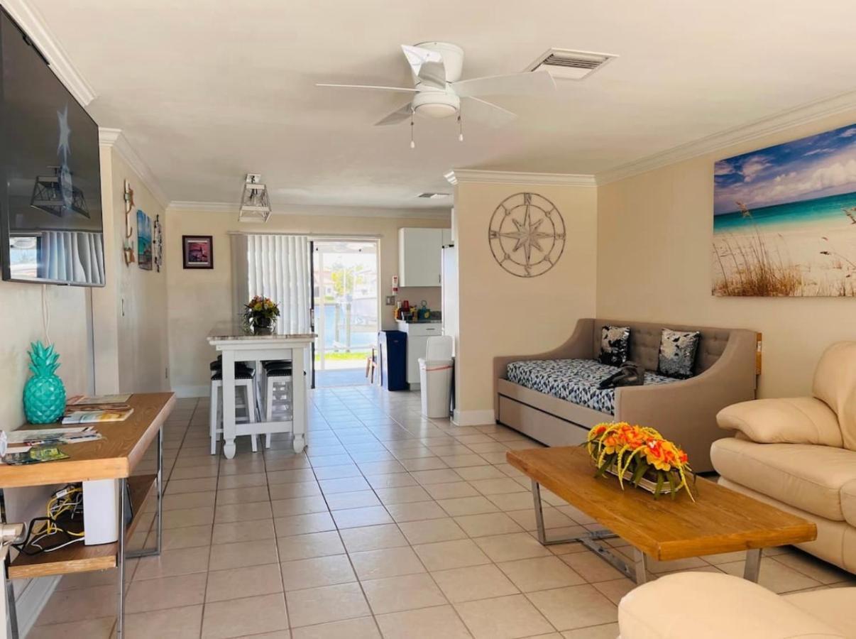 Cheerful Home With Two Bedrooms Cape Coral Buitenkant foto